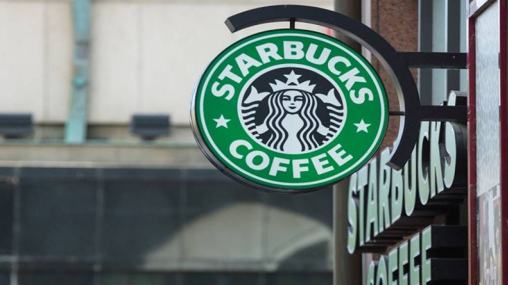 Concedieri la Starbucks: Lanțul de cafenele desființează peste 1.000 de posturi în SUA