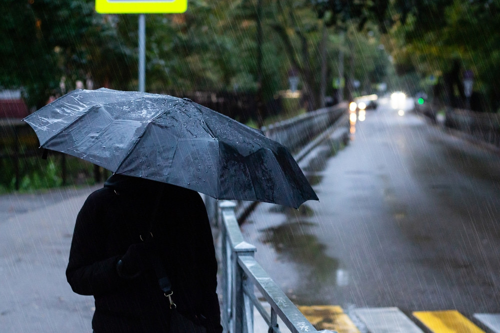 Noi avertizări meteo emise de ANM. Cod galben de furtuni în 19 județe