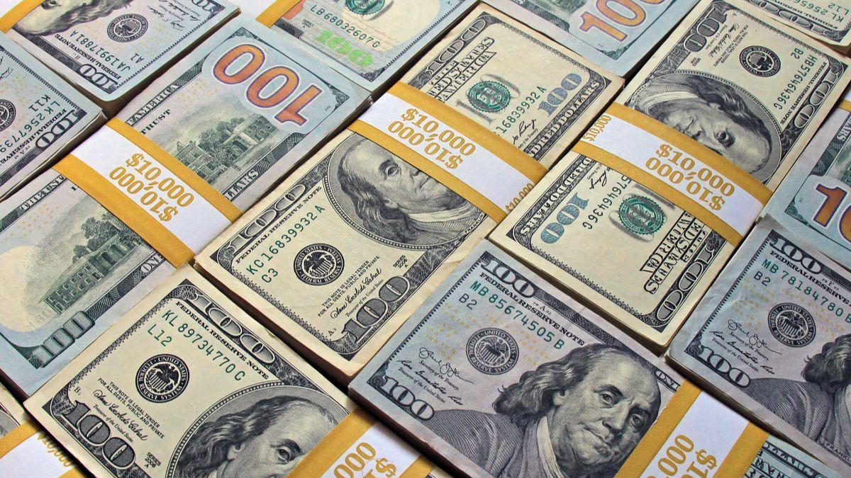 Rusia vrea să impună rate negative la depozitele în dolari și euro