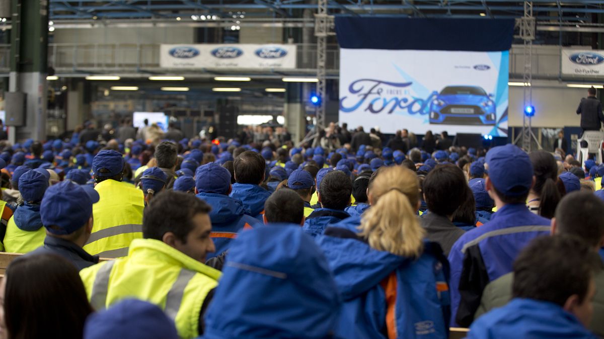 Ford recruteaza aproape 1000 de oameni la Craiova pentru viitoarea generatie a SUV-ului EcoSport