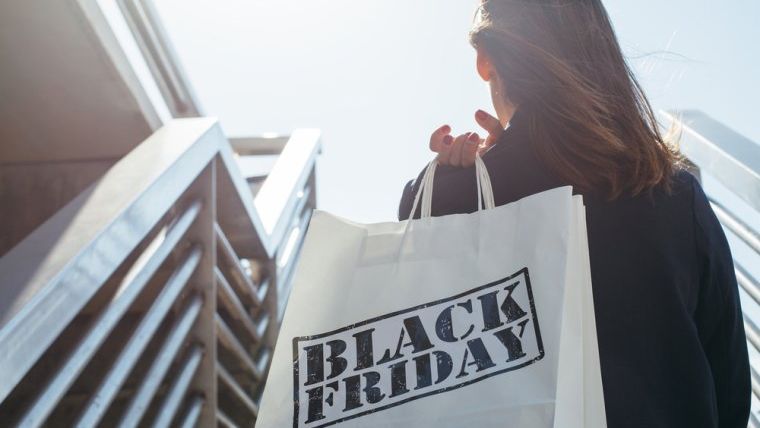 eMAG Black Friday 2017: Produsele reduse cu peste 40% pe care sa le cumperi in dimineata asta