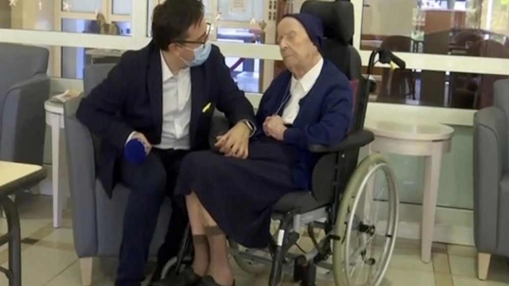 Cea mai în vârstă persoană din Europa supraviețuiește COVID chiar înainte de a împlini 117 ani