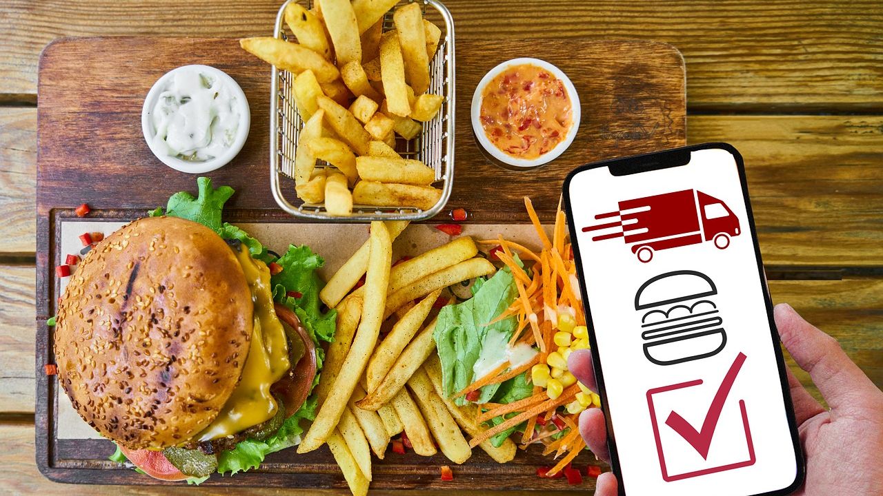 Cumpărăturile pe Freshful pot fi plătite de acum și cu cardurile de masă Edenred