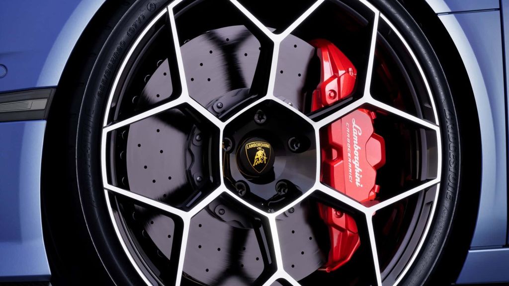 GALERIE FOTO | Lamborghini prezintă Temerario, înlocuitorul de 920 CP a lui Huracan - Imagine 2
