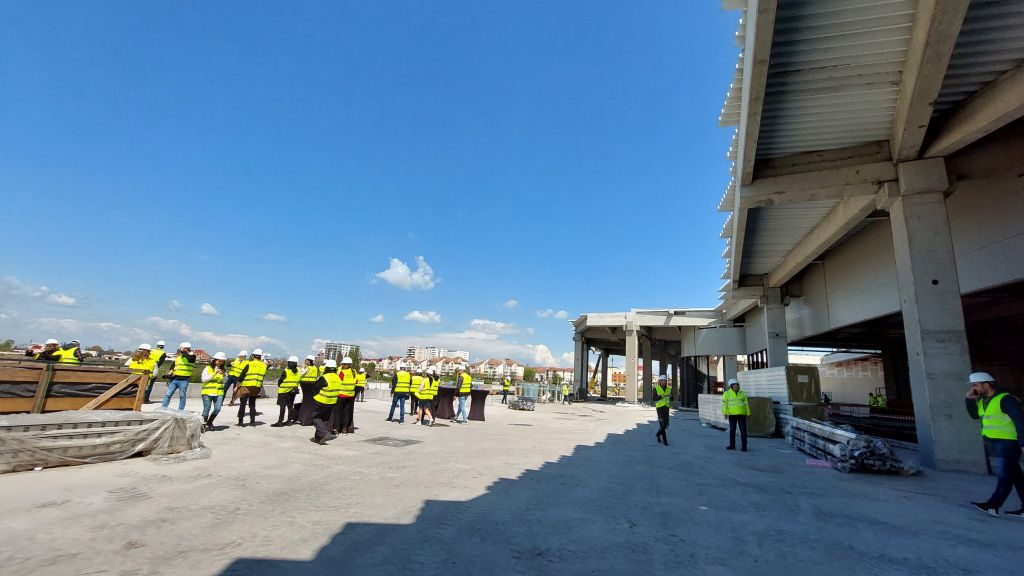 FOTO | Cum arată șantierul celui mai mare centru comercial din Oltenia - Imagine 26