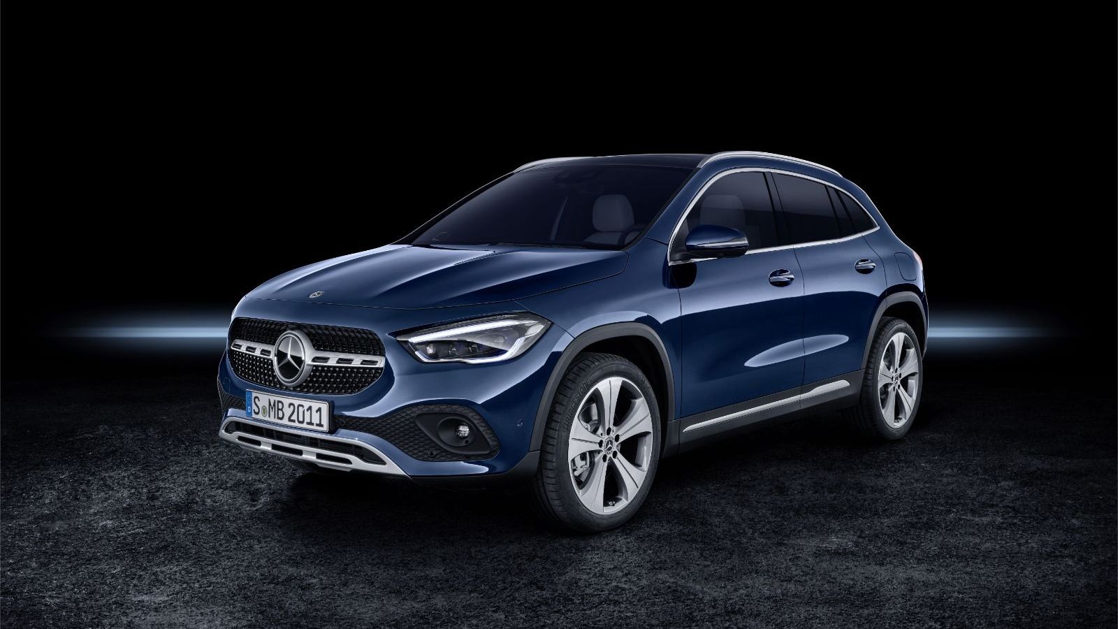 Noul Mercedes-Benz GLA a ajuns în România. Va avea o versiune plug-in hybrid și una electrică