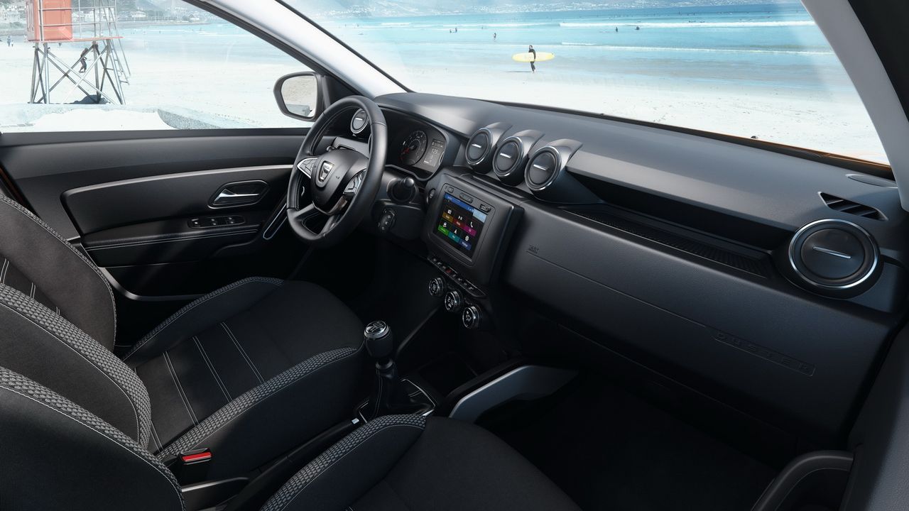 Dacia a dezvaluit primele imagini cu interiorul celei de-a doua generatii Duster