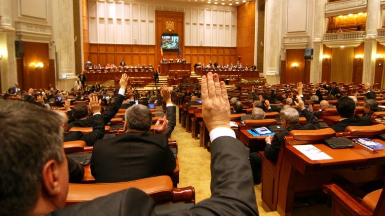 Din flacara ticalosiei ia nastere o speranta