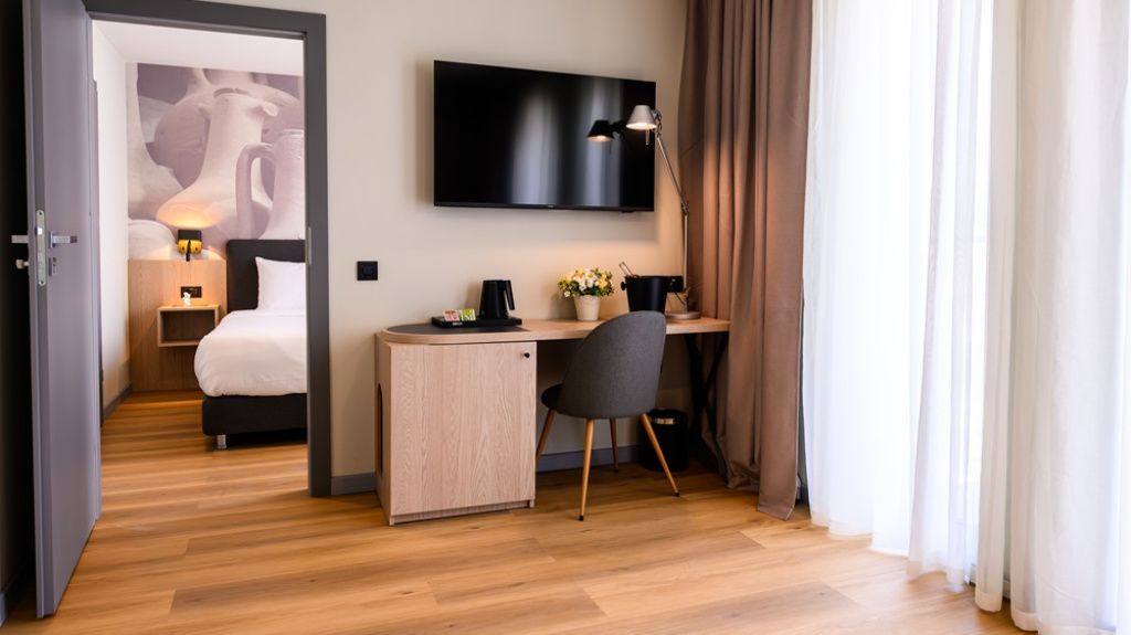 FOTO | Se deschide primul hotel internațional din Alba Iulia - Imagine 9