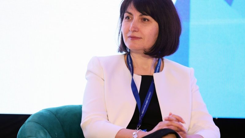 Victoria Zinchuk, BERD: Realist vorbind, România nu poate participa semnificativ la reconstrucția Ucrainei. Industria de apărare este cheia