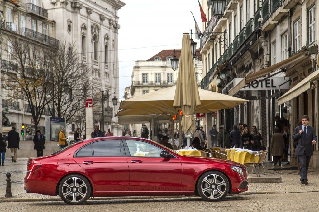 Mercedes-Benz Clasa E - Imagine 19