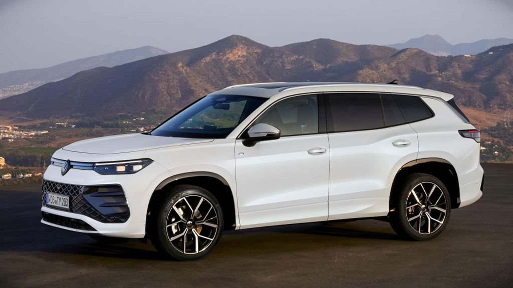 GALERIE FOTO | Volkswagen prezintă Tayron, un nou SUV de clasă medie - Imagine 24