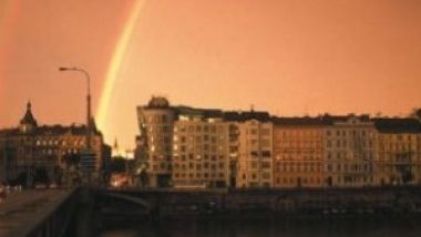 Arhitectura inedita: Dancing House, Praga