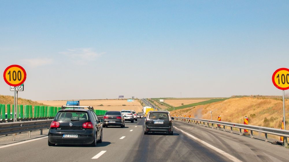 Rovinietă în 2025: Cât costă, de unde poate fi cumpărată, ce modificări legislative urmează și ce înseamnă Rovinieta de Munte