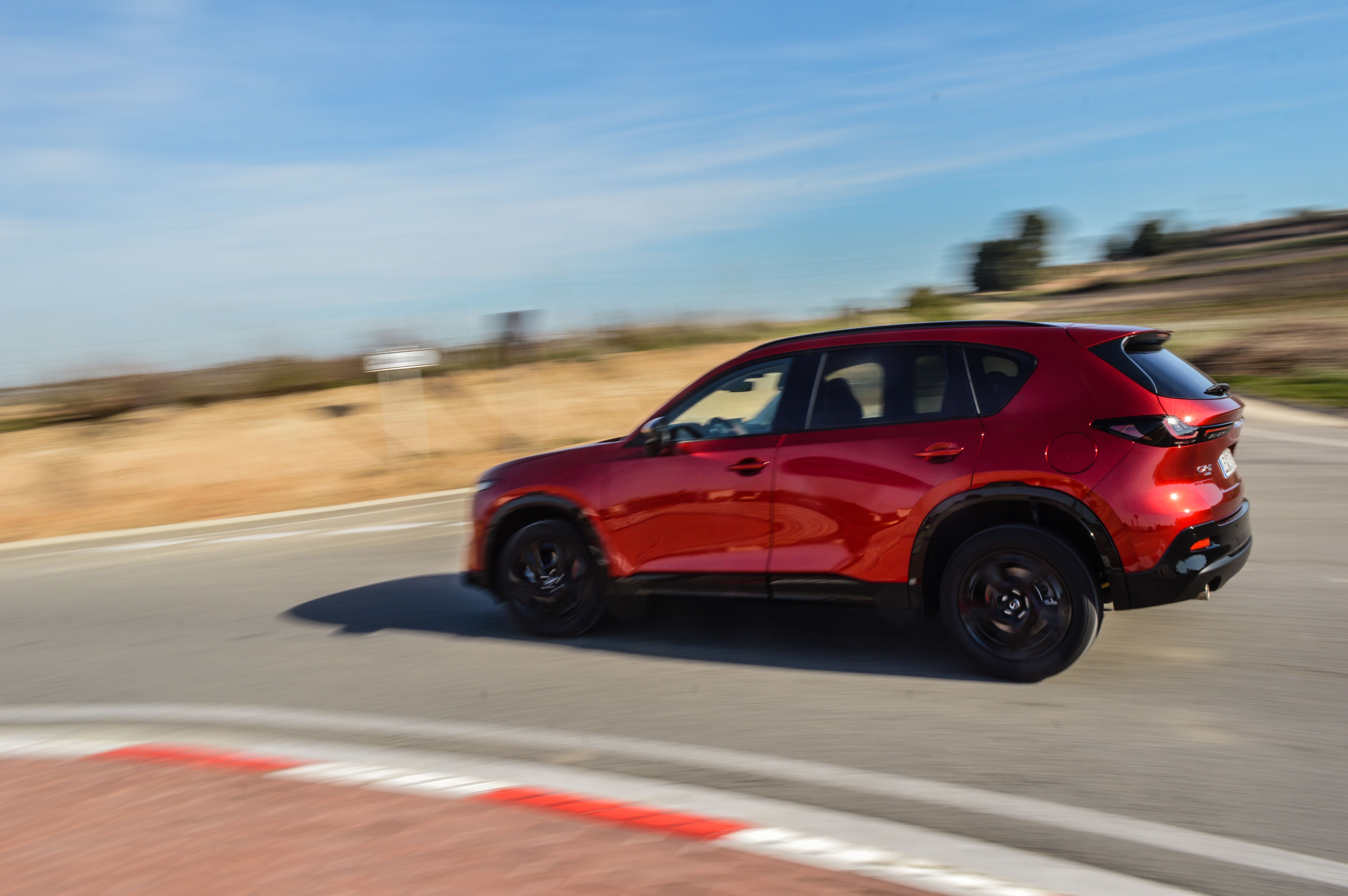 Prin contact cu Mazda CX-5 2026: Japonezii dovedesc că știu în continuare să facă un SUV pe care să vrei cu adevărat să-l conduci - Poza 52