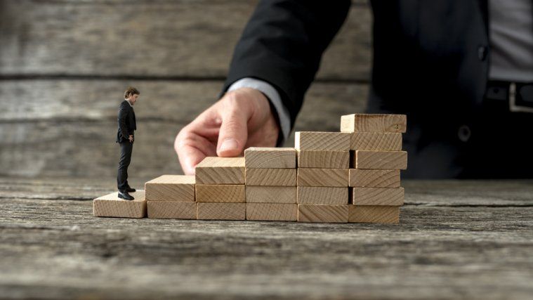 Cum stii ca esti pregatit sa iti incepi propria afacere? 5 repere pe care sa le iei in calcul