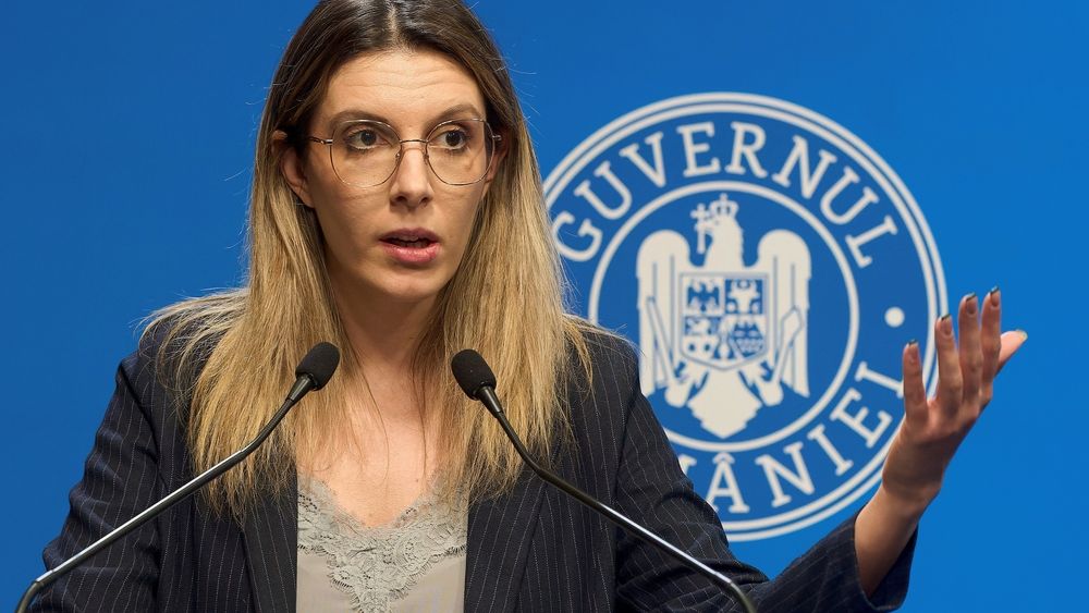 Balastierele ilegale, luate în vizor de Diana Buzoianu:&nbsp;„România a rămas cu sute de cratere ilegale”