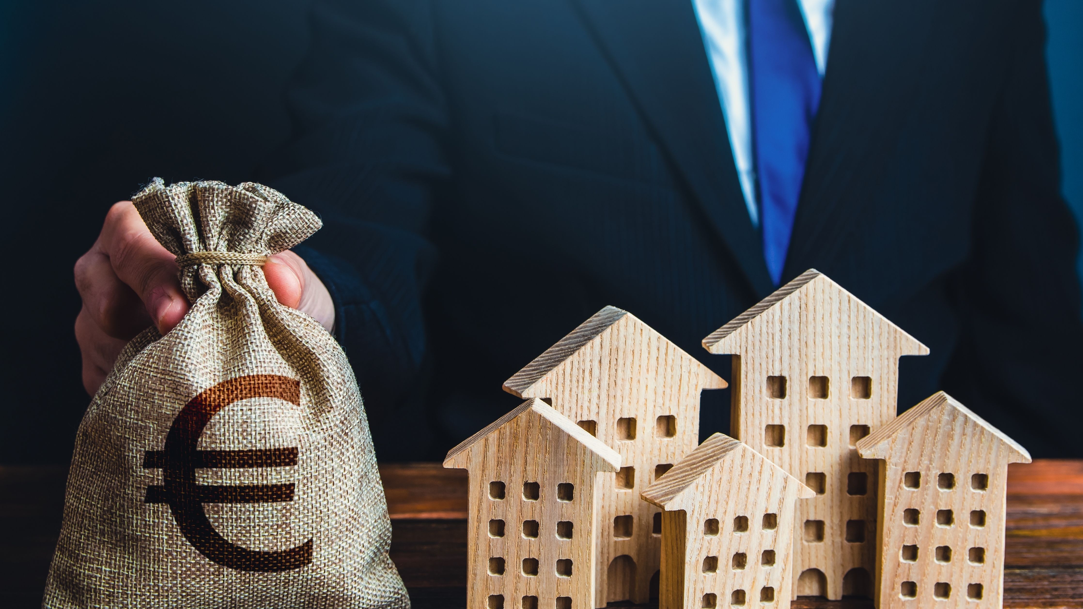 Cine sunt bogații pieței imobiliare din România. Au portofolii de proprietăți uriașe