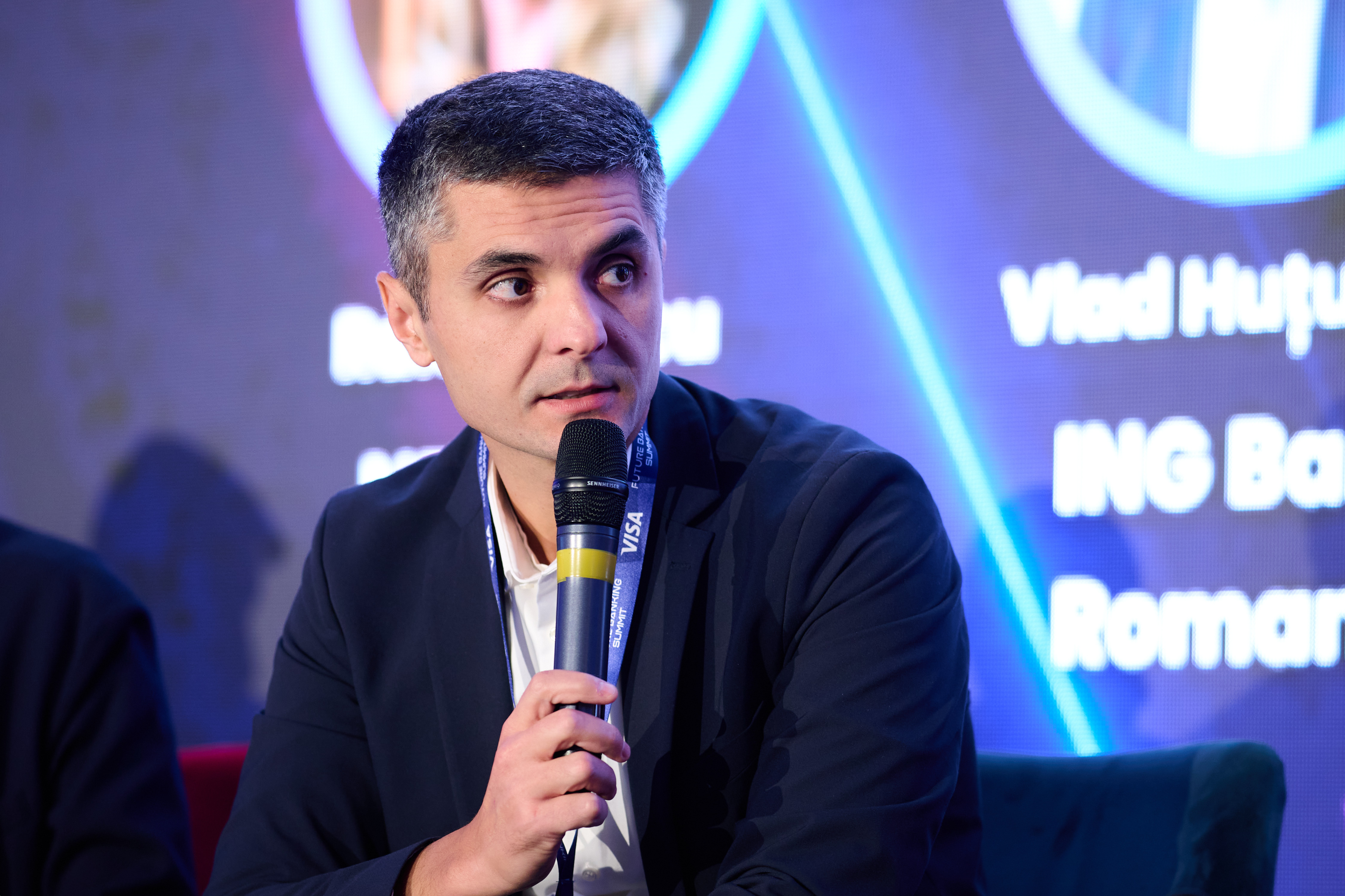 De ce se luptă băncile pentru clienții tineri, deși aceștia sunt mai puțin profitabili la început. ING: „Pot genera valoare pe termen lung”