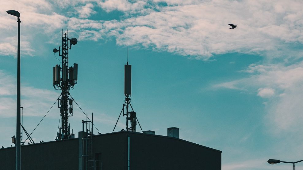 Angajații de la ADP Sector 1 primeau 15% “spor de antenă”. Clotilde le taie și îi supără