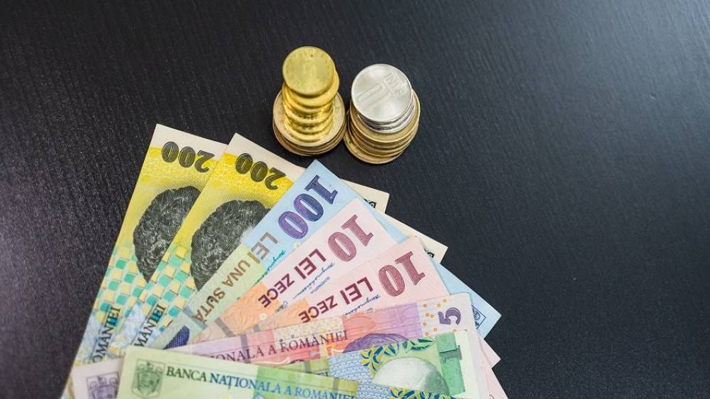 Guvernul va începe să reducă deficitul abia la finalul lui iulie: „Am ajuns la consens pe TVA”