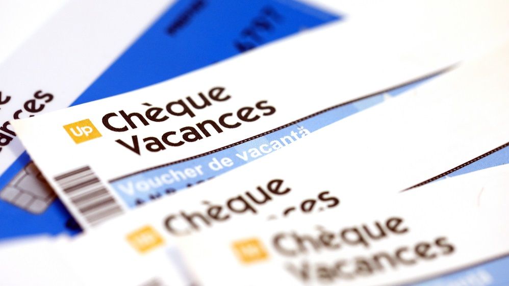 Patronii din turism cer Guvernului să acorde vouchere de vacanță și corporatiștilor: ”trebuie mențiune și extinse”