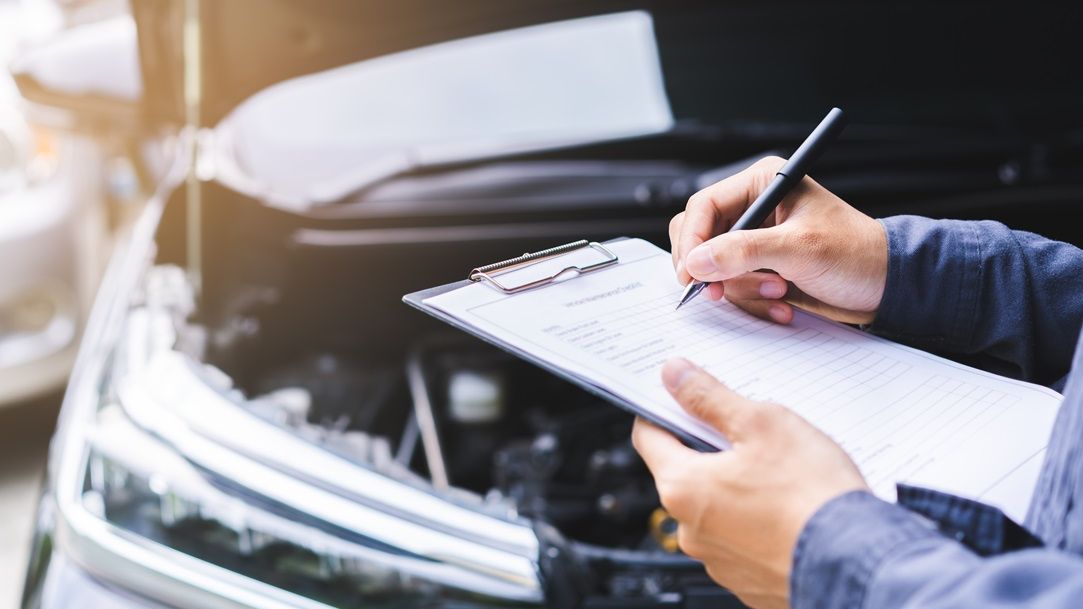 Recalificare în 2024: Lucrători din industria auto, angajați ai Continental, transferați la producătorul de echipamente militare Rheinmetall