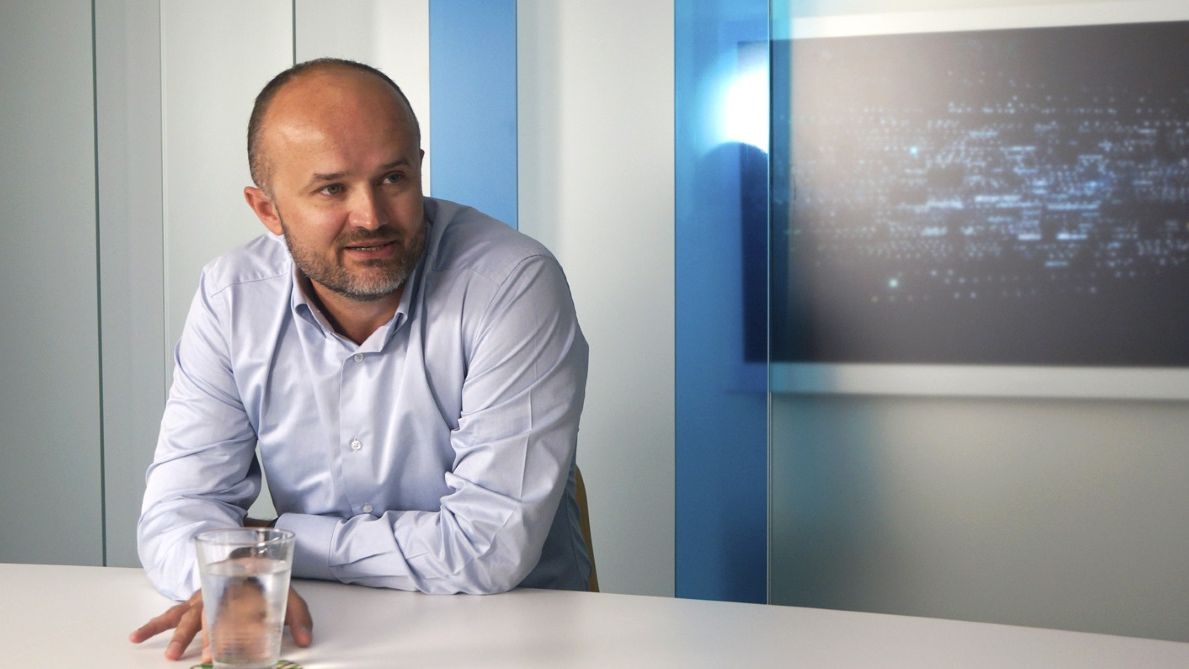 Catalin Chis, Life is Hard: cum a ajuns singura companie de software de pe bursa sa aiba un birou la Londra