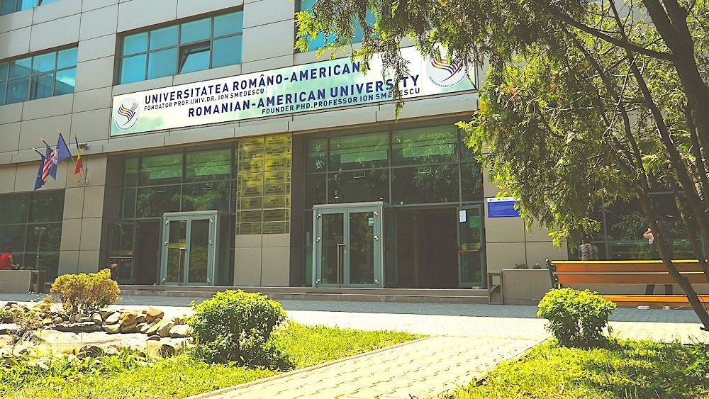 Admitere Universitatea Româno-Americană. Când se fac înscrierile pentru sesiunea din toamnă la licență și master