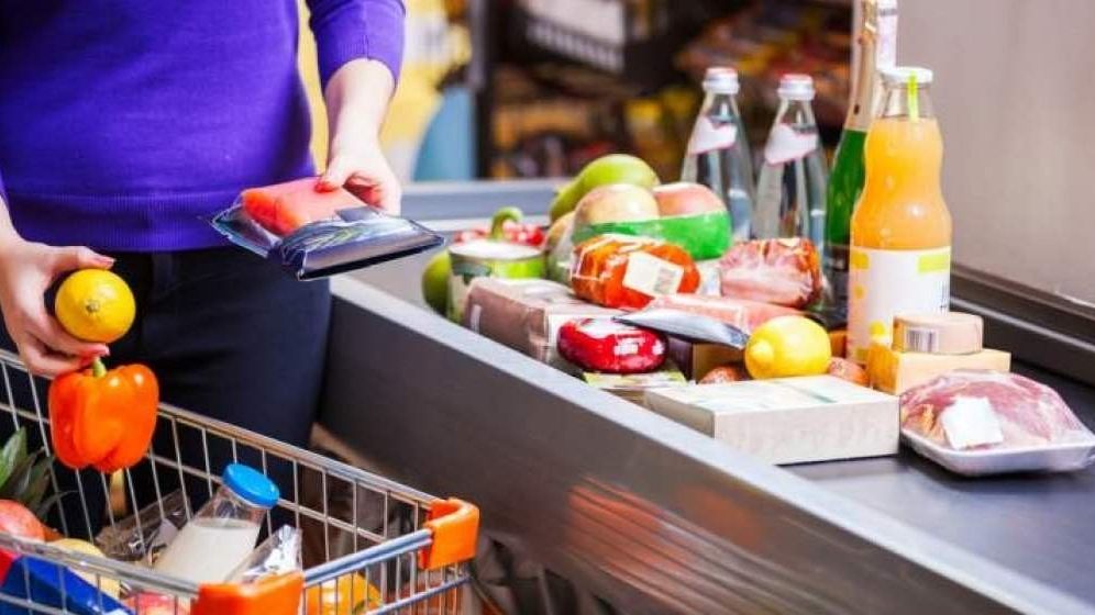 Cheltuielile cu alimente ale românilor, cele mai mari din Europa