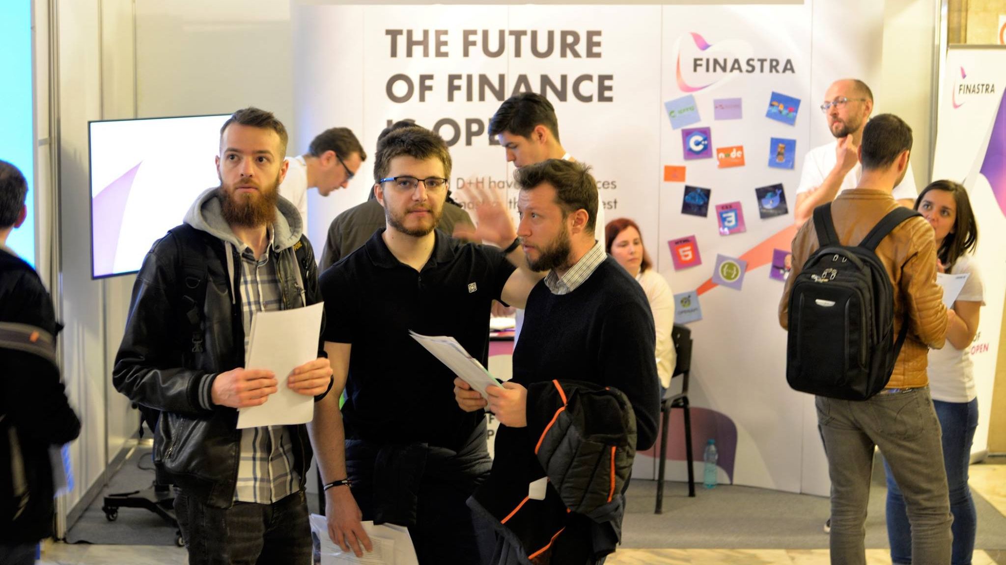 (P) Angajatorii de TOP au pregatit oportunitati de cariera pentru toti candidatii care vor fi in weekend la Sala Palatului