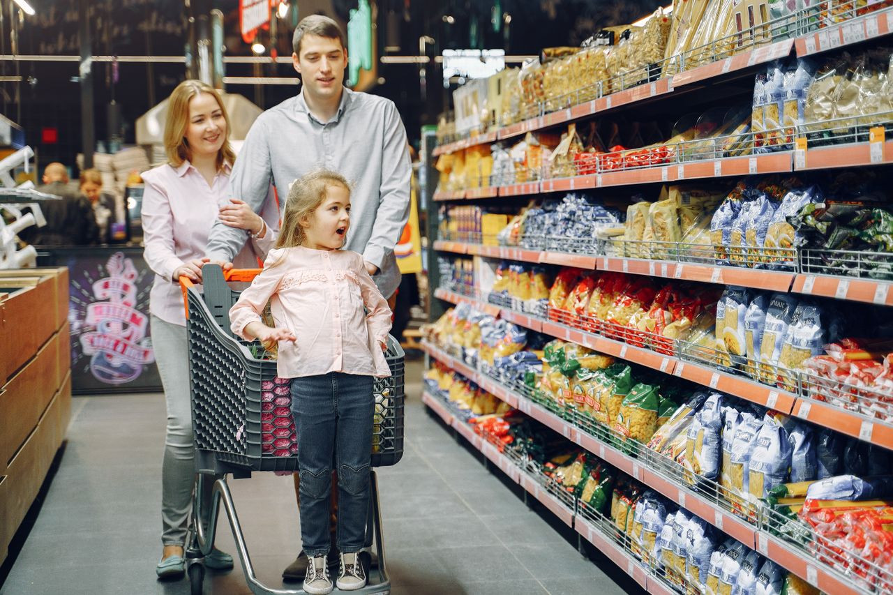 Reduceri de 70% la Profi și Mega Image: ce produse sunt incluse în promoții și unde este astăzi ultima zi de oferte