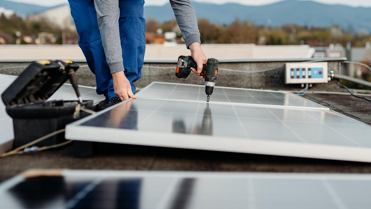 Sisteme fotovoltaice: Cheia independenței energetice în locuințe