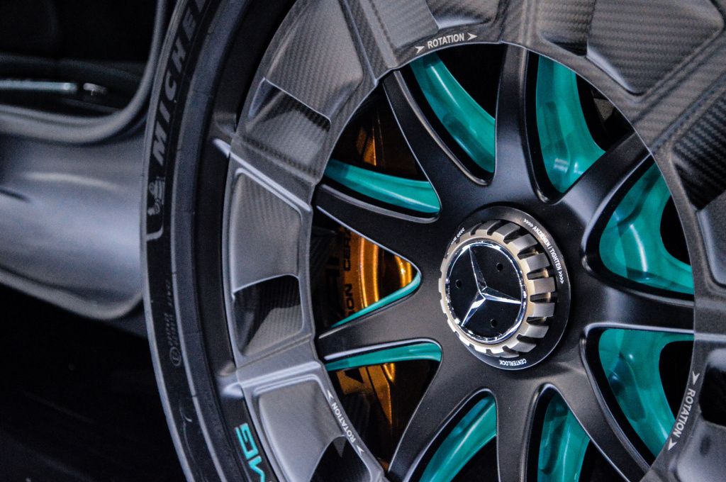 GALERIE FOTO | Cea mai nouă mașină din colecția lui Țiriac, un Mercedes-AMG One - Imagine 6