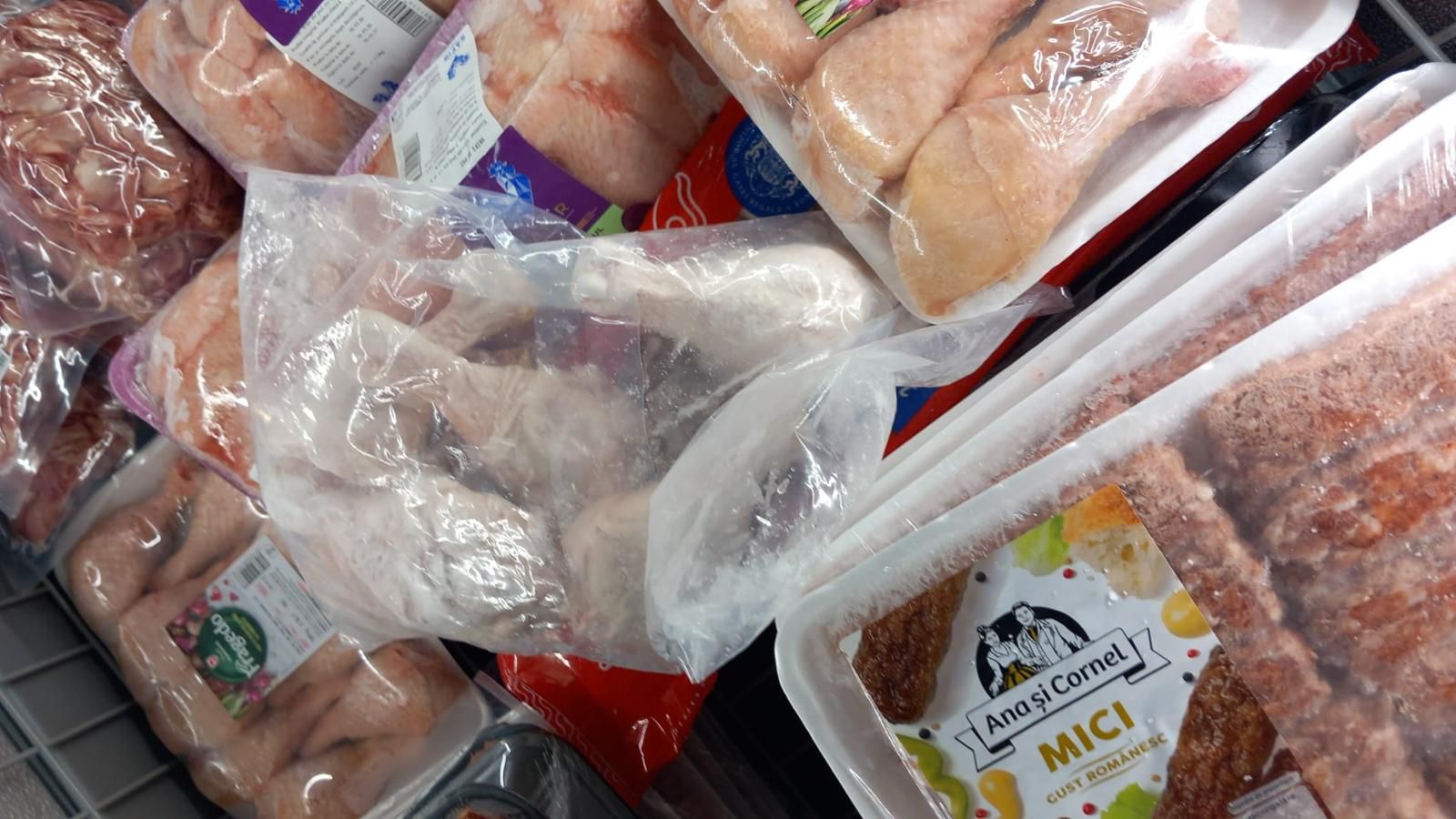 Produse cu mucegai, carne cu starea termică modificată și ulei degradat: amenzile date de ANPC