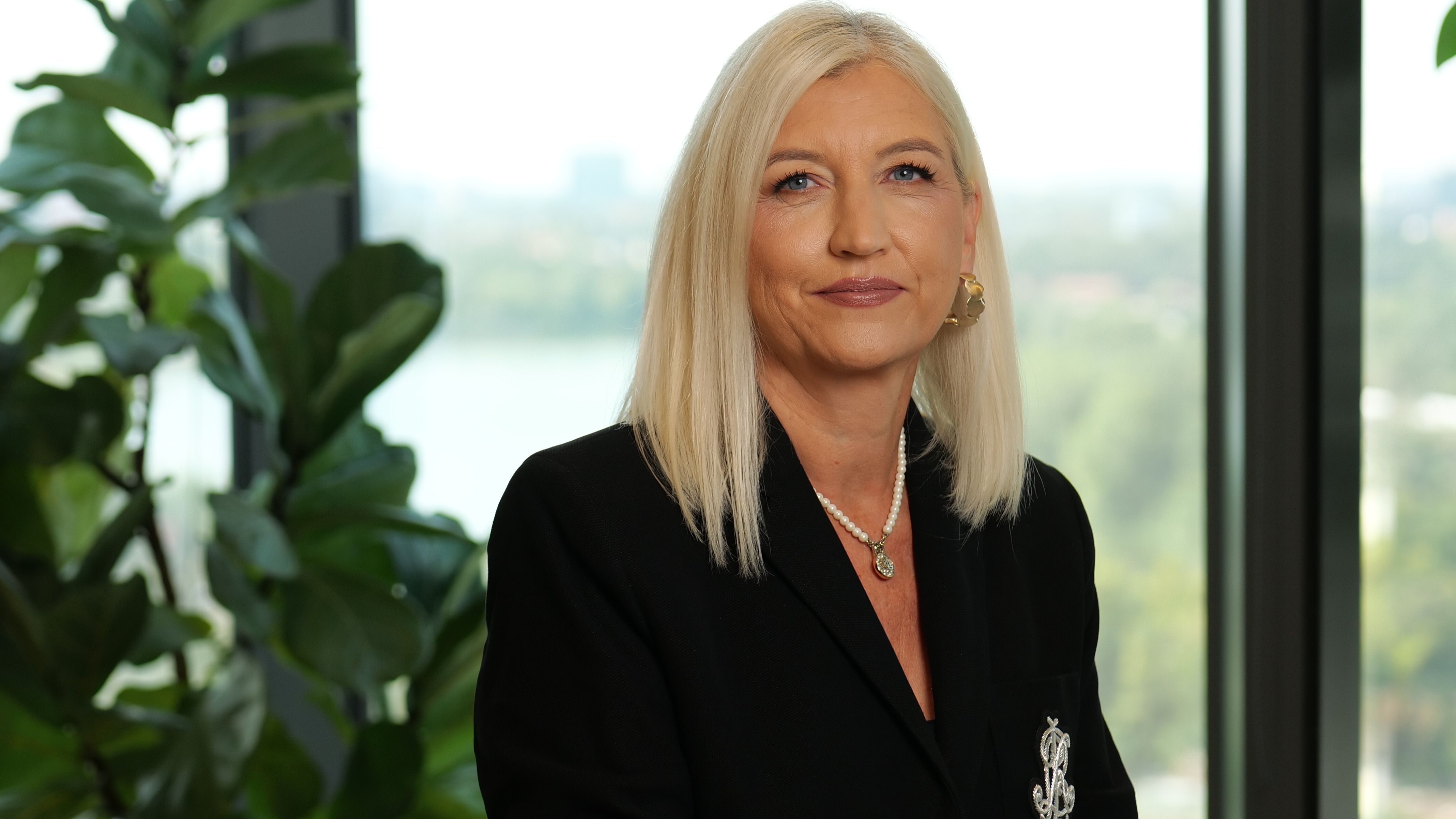 POATE ROMÂNIA ÎNLOCUI ANII DE AȘTEPTARE CU ANI DE SPERANȚĂ? De Evy Bierebeeck, Country President, Novartis România