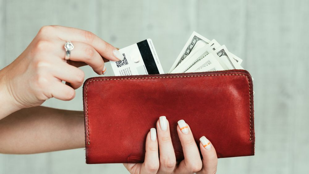 Mastercard: Nu putem renunța complet la numerar, dar îi putem limita utilizarea. Plățile electronice contribuie la albirea economiei