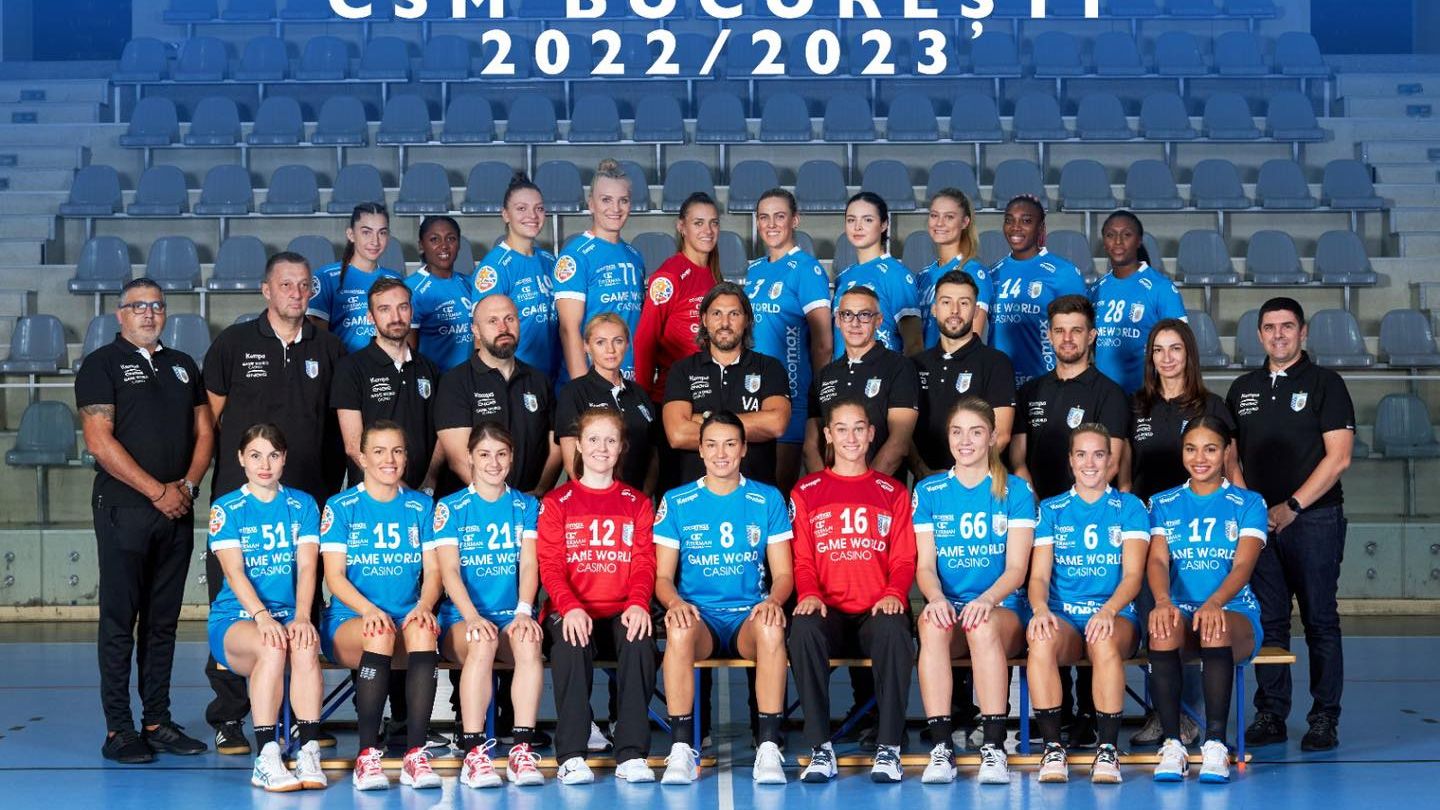 CSM, campioana României la handbal, și-a prezentat echipa pentru noul sezon într-un cinematograf
