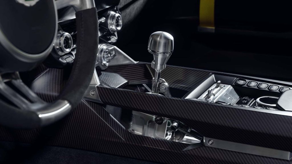GALERIE FOTO | Aston Martin Valiant, un nou model sportiv pregătit pentru circuit, a fost lansat - Imagine 8
