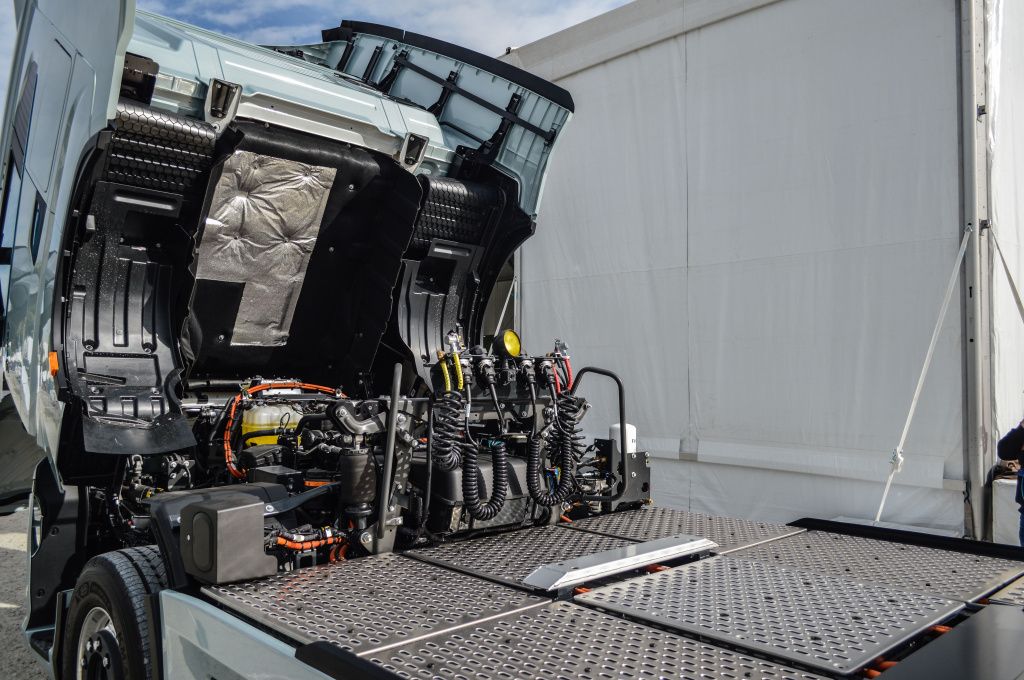 GALERIE FOTO | Iveco prezintă camionul 100% electric S-eWay - Imagine 21