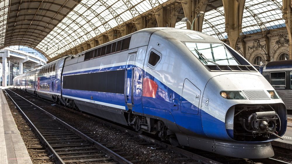 O grupare de romani a furat peste 1.000 de radiatoare din trenurile franceze