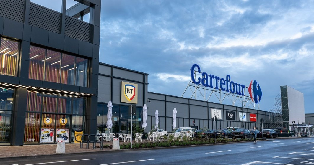 Carrefour își vinde magazinele și devine chiriaș în propriile spații. Tranzacție de 290 de milioane de euro