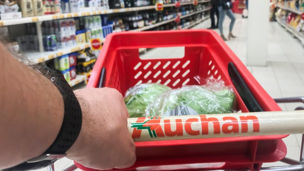 Auchan lansează un card cu cash-back 5% în colaborare cu UniCredit Consumer Financing