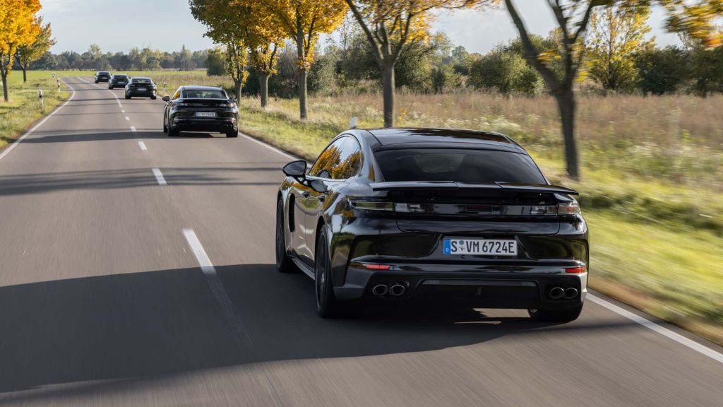 GALERIE FOTO | Porsche a prezentat noua generație Panamera - Imagine 4