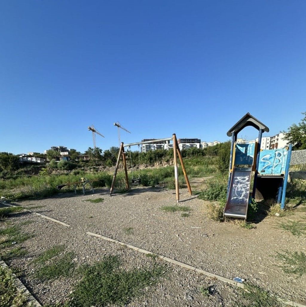 GALERIE FOTO | Cum arată locurile de joacă dărâmate verificate de ANPC în sectorul 2 - Imagine 8