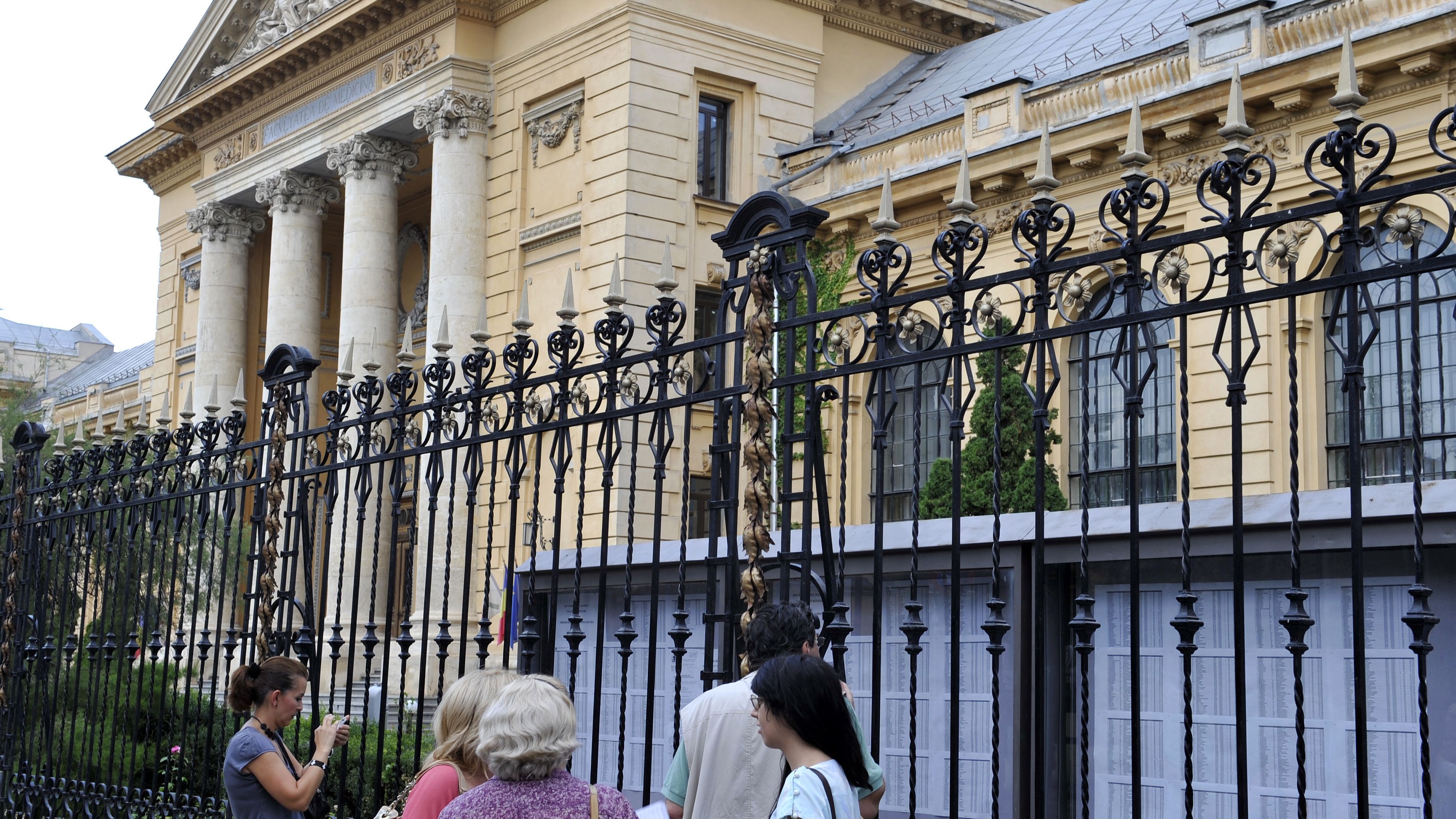 Universitatea de Medicina si Farmacie "Carol Davila" Bucuresti se va muta in Mogosoaia