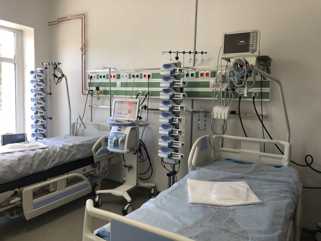 Secție de ATI ultra modernă, cu 23 de paturi, construită deAna Aslan, în mai puțin de o lună - Imagine 2
