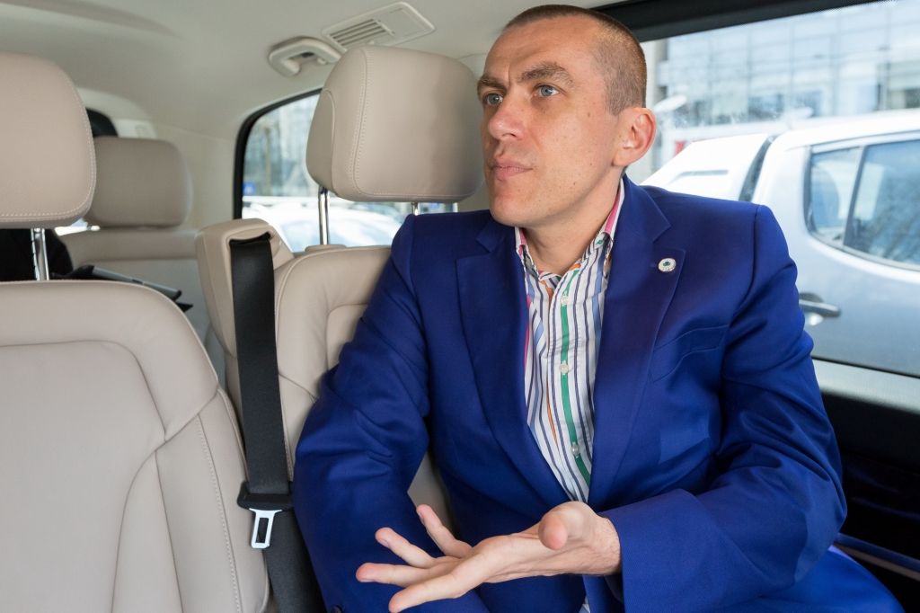 Intreviu in Mercedes-Benz Clasa V - Imagine 8