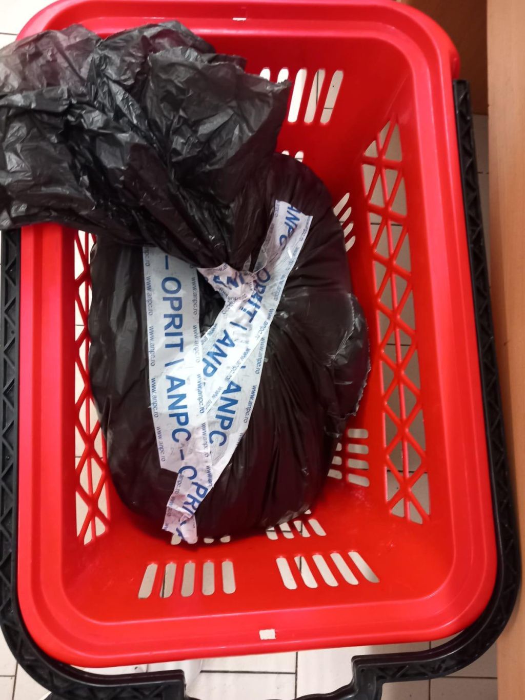 FOTO | Amenzi ANPC pentru magazine din rețelele Mega Image, Lidl, Profi, Kaufland, Carrefour și Au - Imagine 67