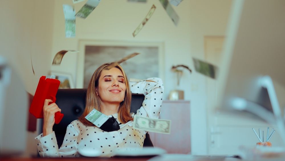 Țara patronilor bogați cu firme sărace. Un economist spune că unele firme ar putea dispărea, dar asta nu e neapărat o veste proastă